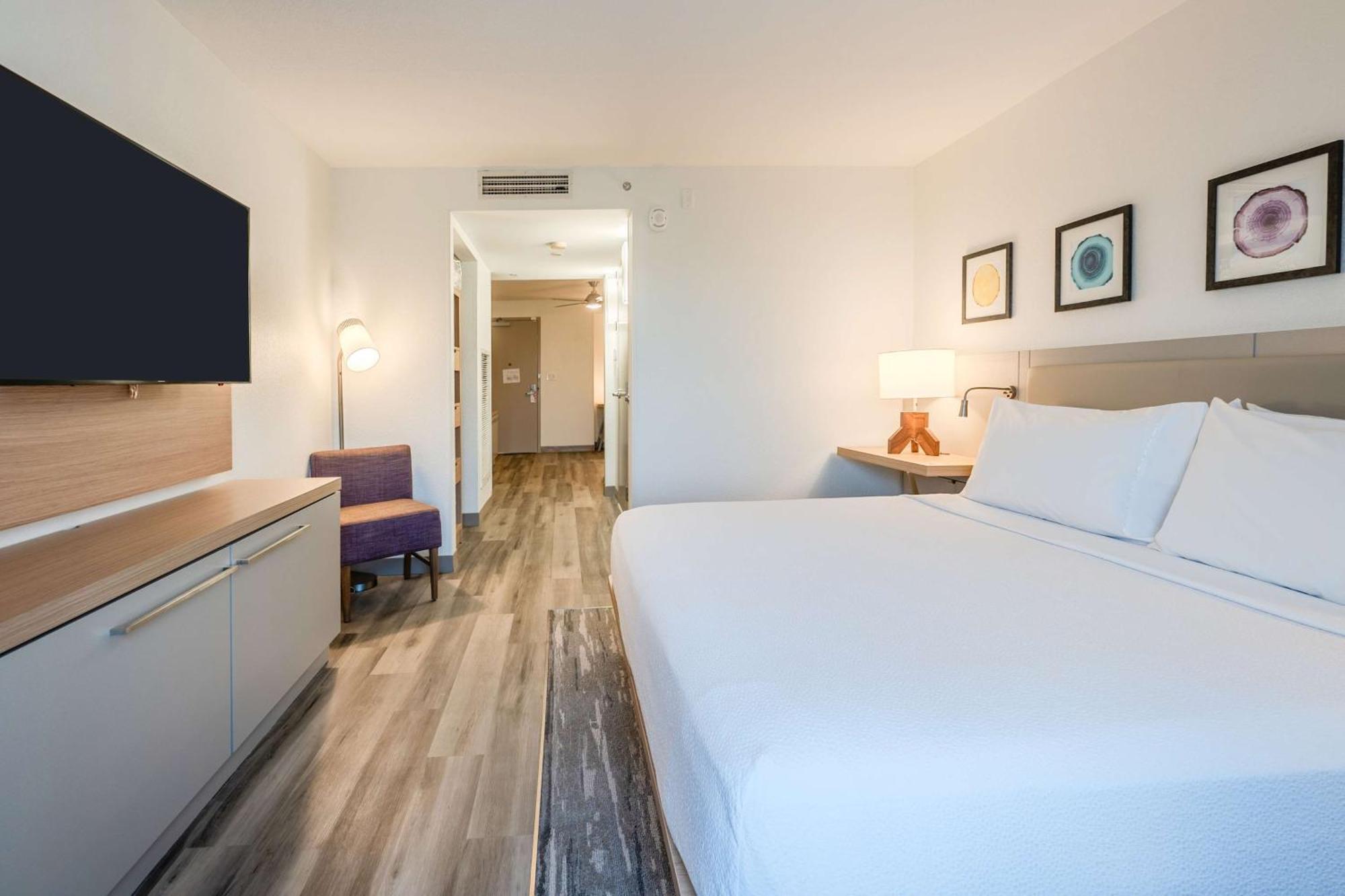 Hilton Garden Inn Ft. Lauderdale Airport-Cruise Port Dania Beach Exterior photo