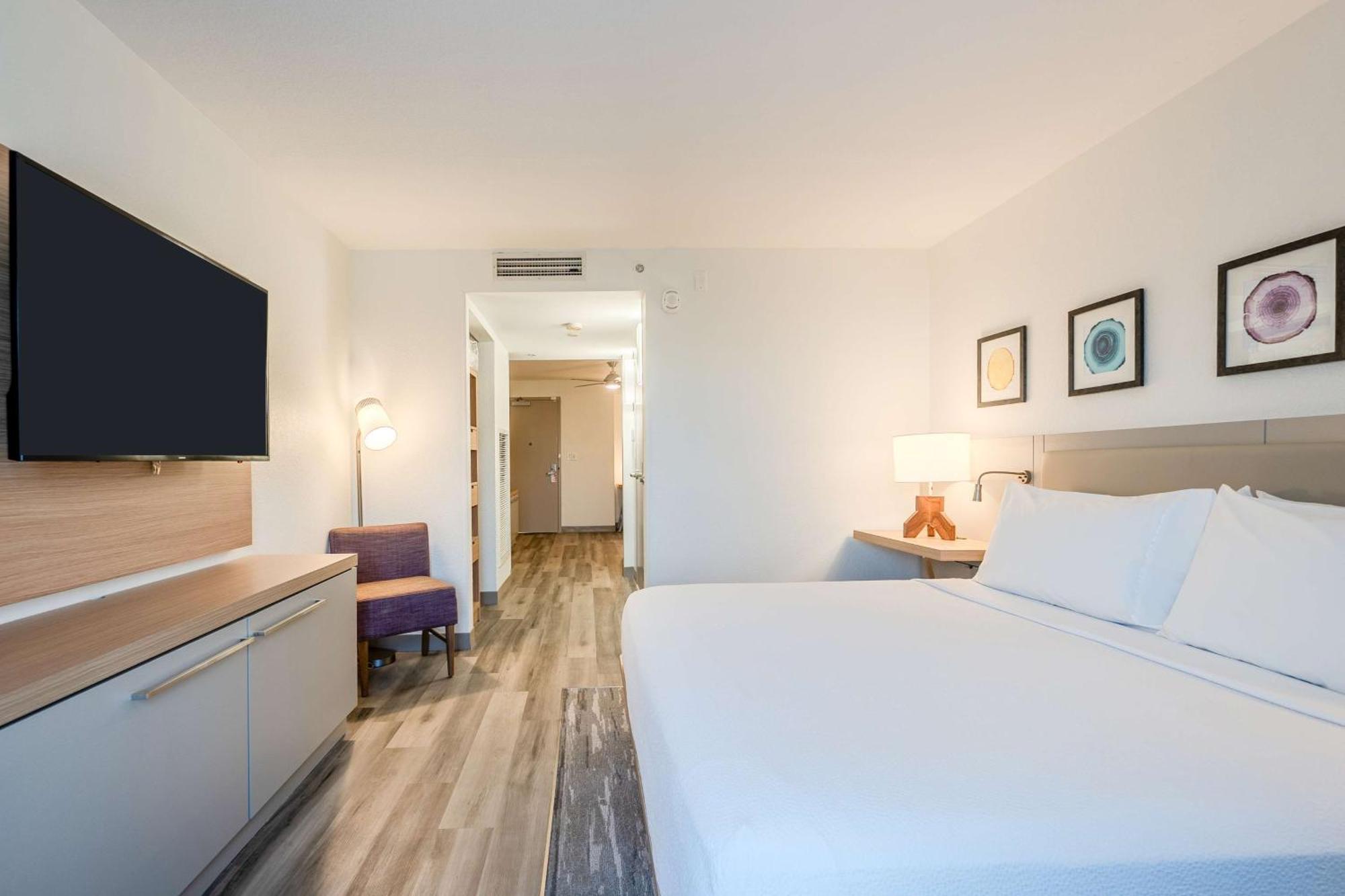 Hilton Garden Inn Ft. Lauderdale Airport-Cruise Port Dania Beach Exterior photo