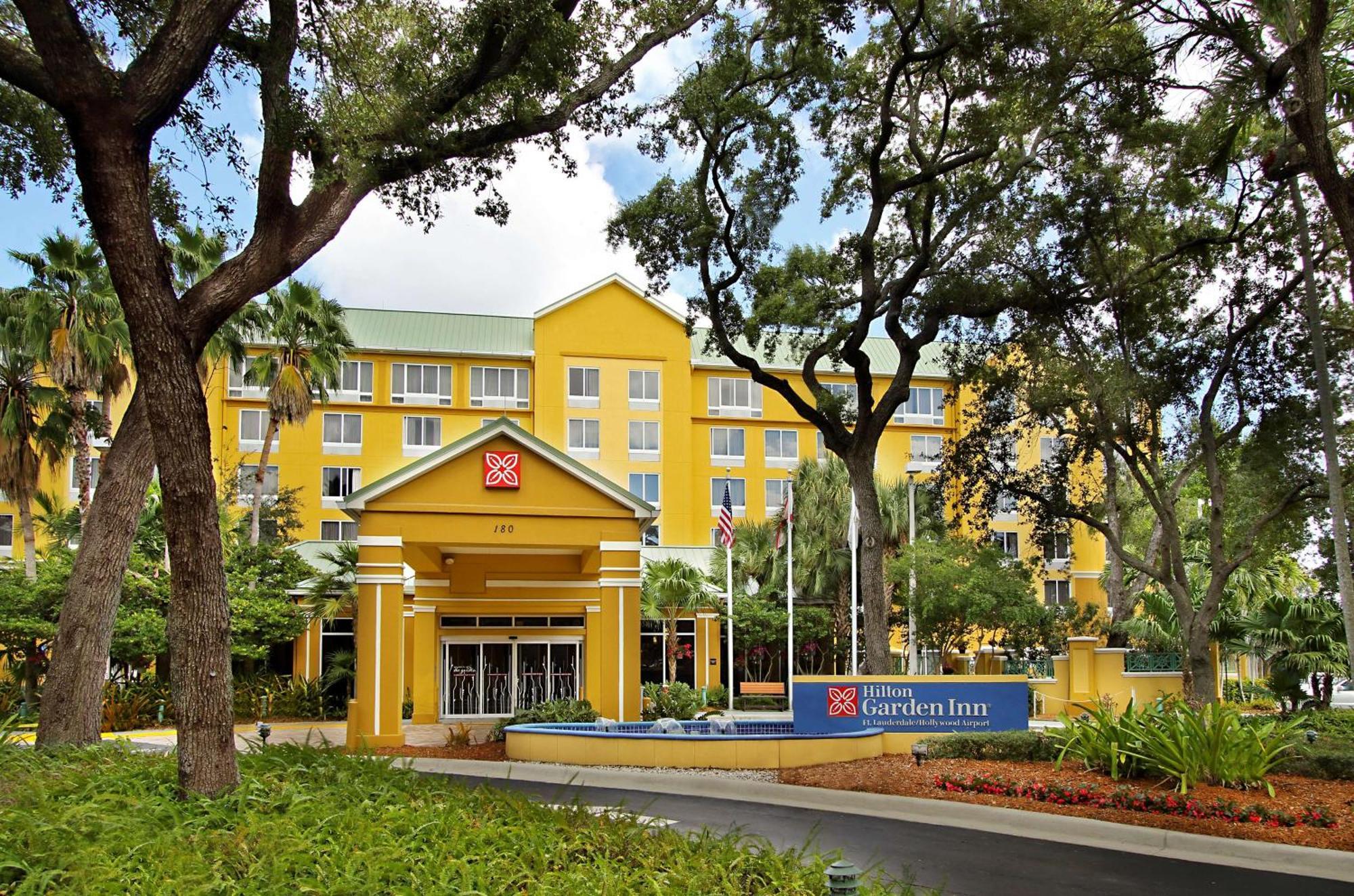 Hilton Garden Inn Ft. Lauderdale Airport-Cruise Port Dania Beach Exterior photo
