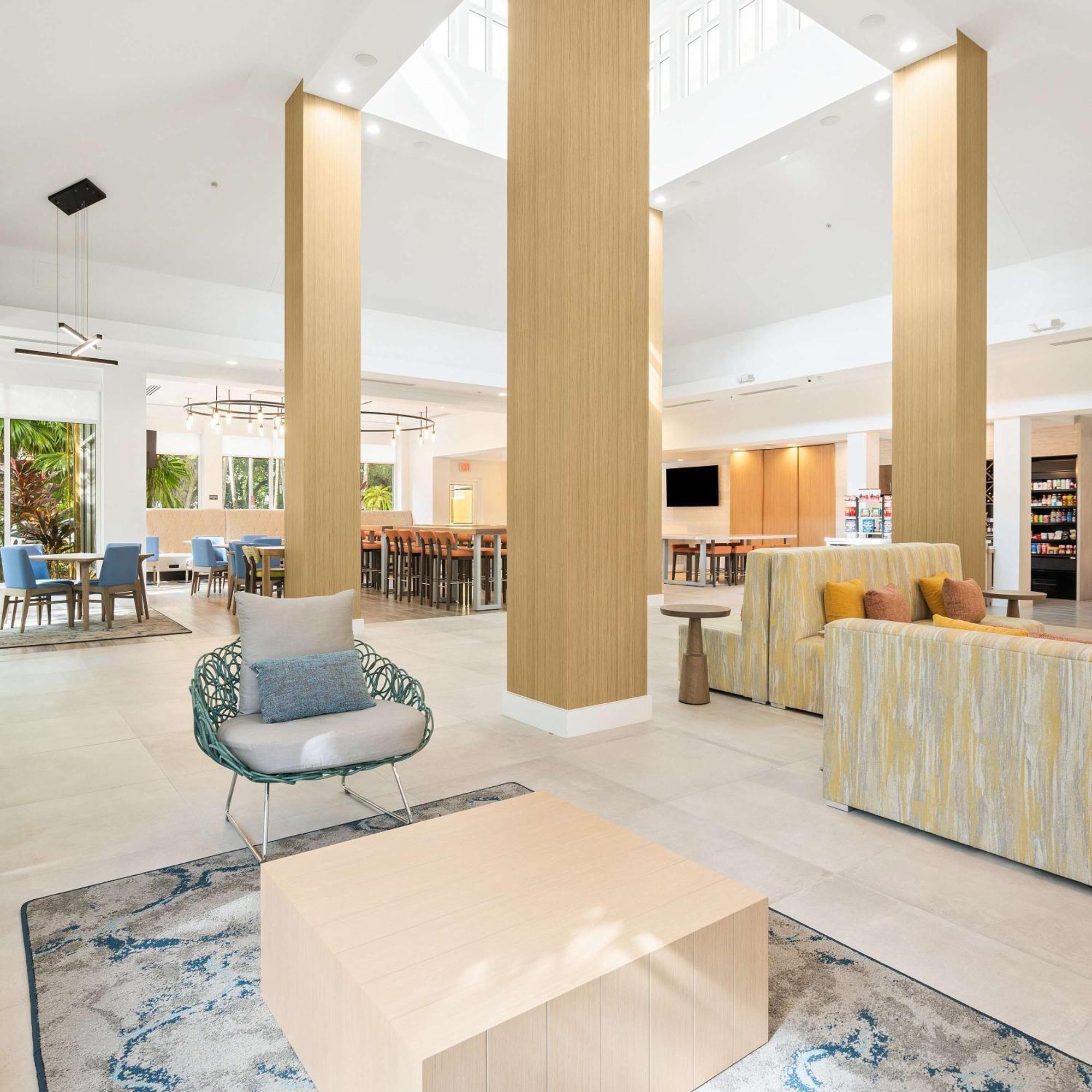 Hilton Garden Inn Ft. Lauderdale Airport-Cruise Port Dania Beach Exterior photo